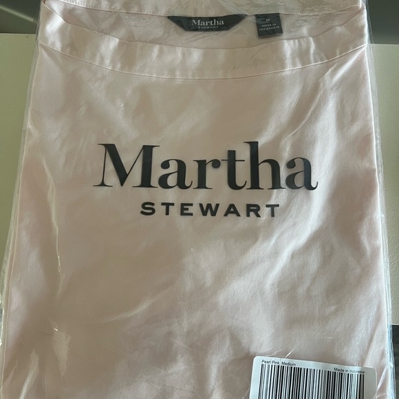 Nwt MARTHA STEWART STRETCH POPLIN BLOUSE - MEDIUM - PEARL PINK - Picture 2 of 6